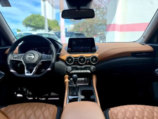 Sentra Exclu. Int. Premium 2.0 16V Aut.